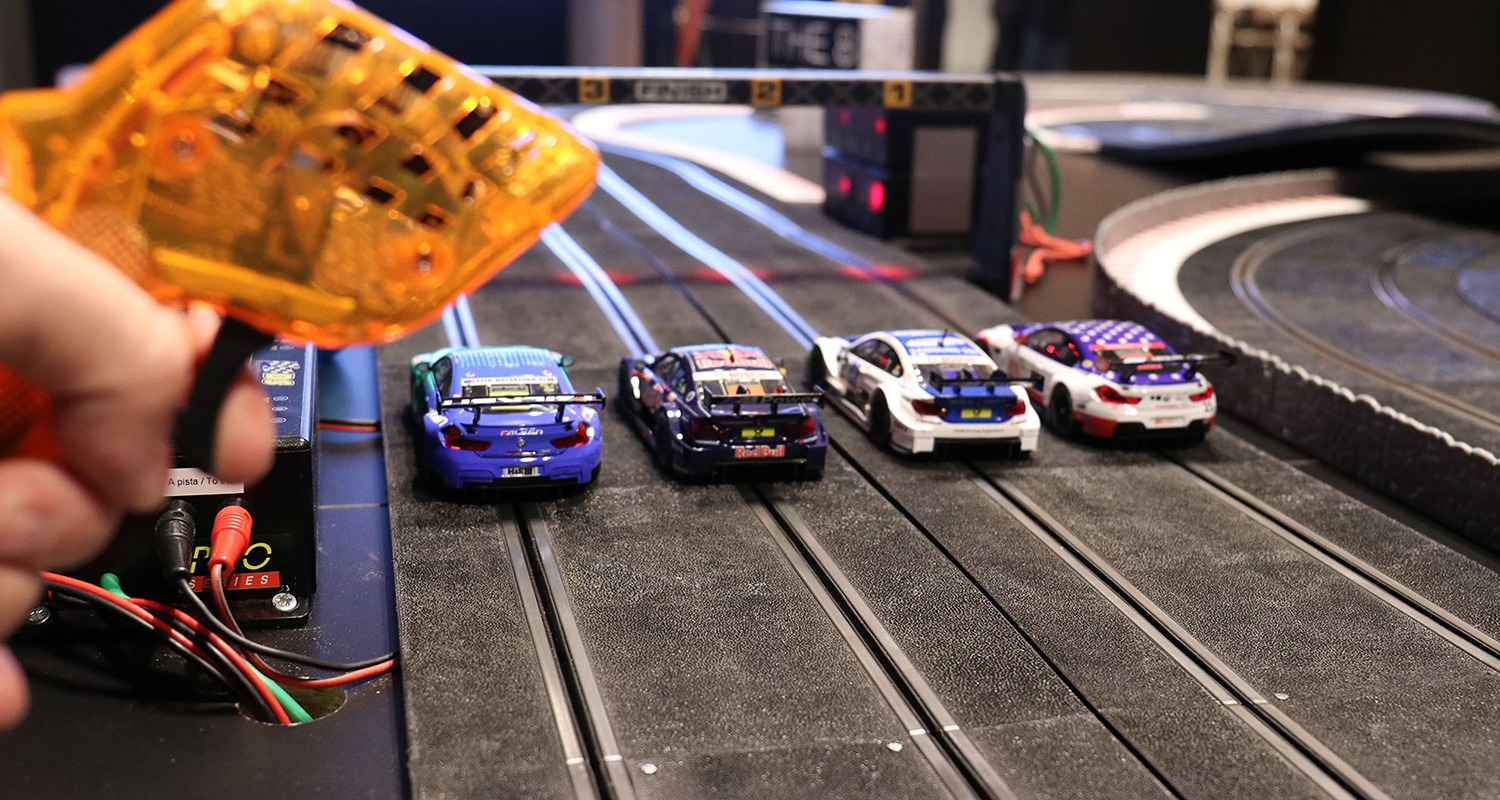 Alquiler pista scalextric gigante